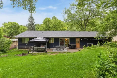 2286 Bevans Circle Red Wing MN 55066