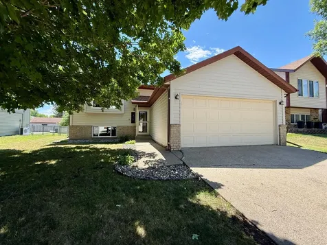 1508 36th Avenue S Fargo ND 58104