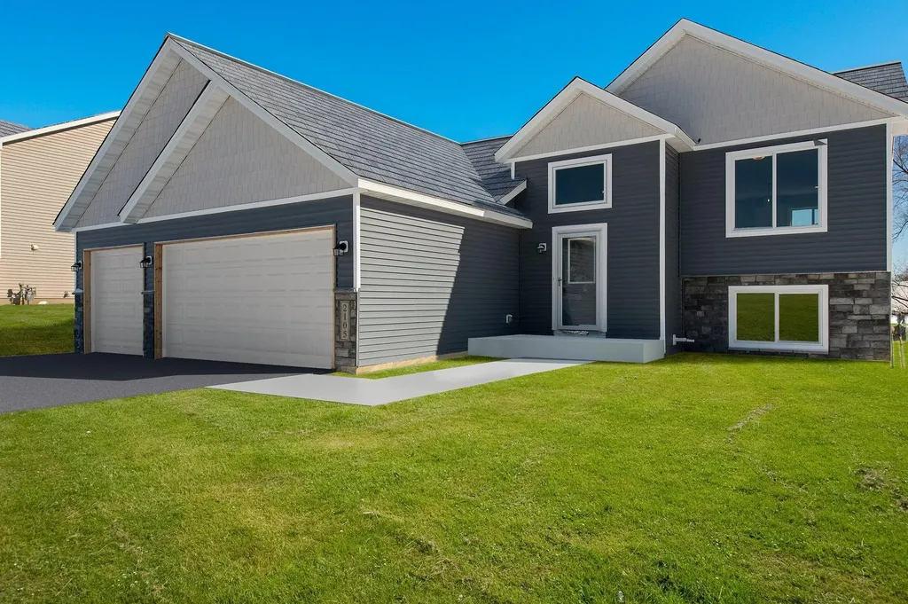 125 Maple Lane Cannon Falls MN 55009