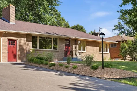 2618 Southlawn Drive Maplewood MN 55109