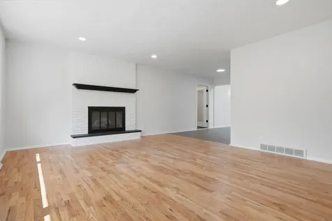 2618 Southlawn Drive Maplewood MN 55109