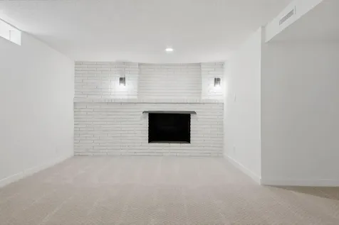 2618 Southlawn Drive Maplewood MN 55109