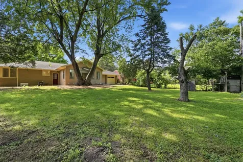 2618 Southlawn Drive Maplewood MN 55109