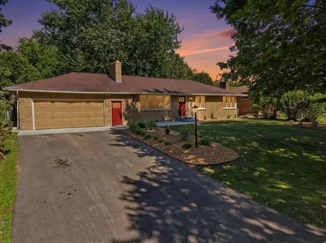 2618 Southlawn Drive Maplewood MN 55109