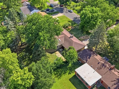 2618 Southlawn Drive Maplewood MN 55109