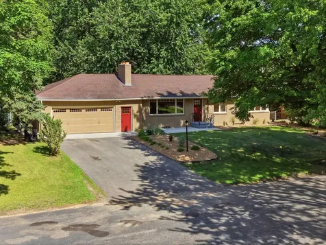 2618 Southlawn Drive Maplewood MN 55109