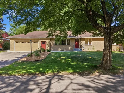 2618 Southlawn Drive Maplewood MN 55109