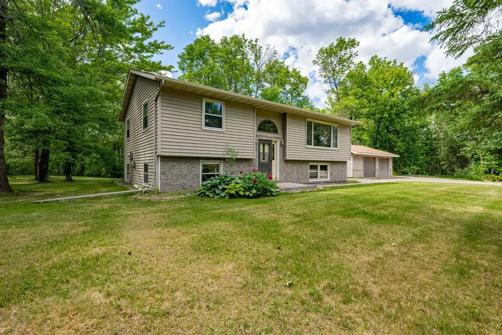 26699 Evergreen Lane Cohasset MN 55721