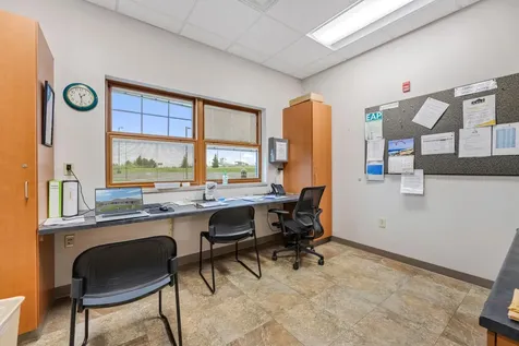 1004 N Loeffler Avenue Caledonia MN 55921