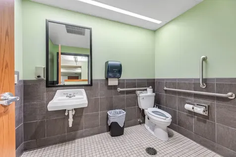 1004 N Loeffler Avenue Caledonia MN 55921