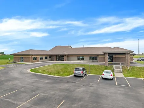 1004 N Loeffler Avenue Caledonia MN 55921