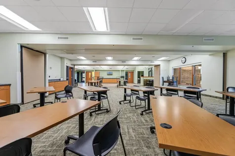 1004 N Loeffler Avenue Caledonia MN 55921