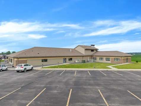 1004 N Loeffler Avenue Caledonia MN 55921