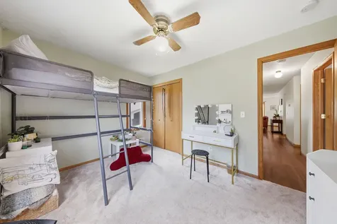 2744 Chisholm Avenue North Saint Paul MN 55109