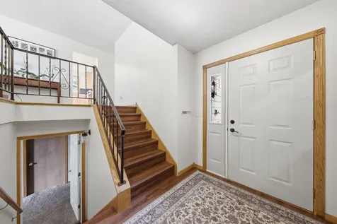 2744 Chisholm Avenue North Saint Paul MN 55109