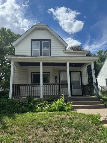 128 4th Avenue S South Saint Paul MN 55075