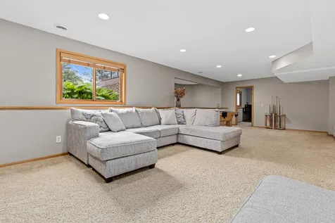 5606 Alexandra Drive Minnetrista MN 55364