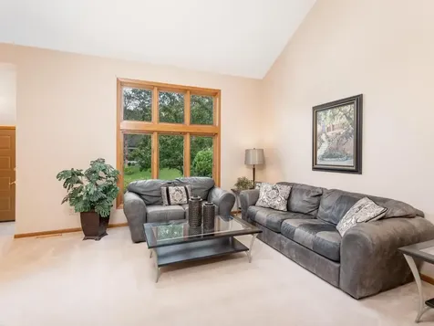 18511 Maple Leaf Drive Eden Prairie MN 55346