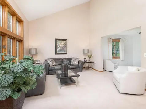 18511 Maple Leaf Drive Eden Prairie MN 55346