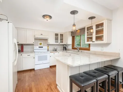 18511 Maple Leaf Drive Eden Prairie MN 55346