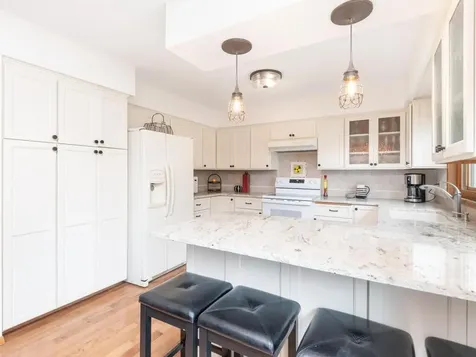 18511 Maple Leaf Drive Eden Prairie MN 55346