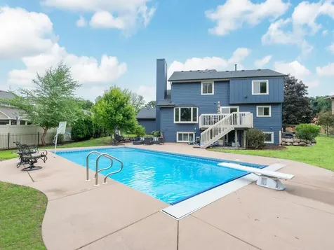 18511 Maple Leaf Drive Eden Prairie MN 55346