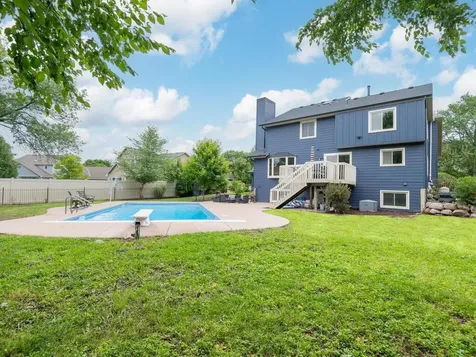 18511 Maple Leaf Drive Eden Prairie MN 55346