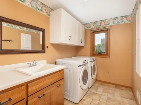 18511 Maple Leaf Drive Eden Prairie MN 55346