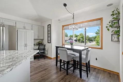 2401 Hydram Avenue N Oakdale MN 55128