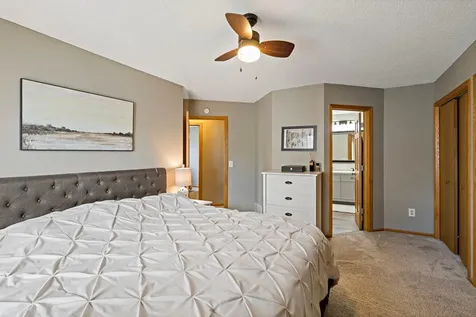 2401 Hydram Avenue N Oakdale MN 55128
