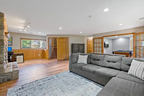 2401 Hydram Avenue N Oakdale MN 55128