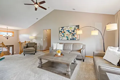 2401 Hydram Avenue N Oakdale MN 55128