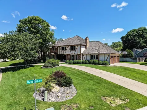 7419 Hyde Park Drive Edina MN 55439