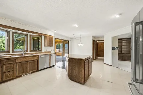 7419 Hyde Park Drive Edina MN 55439