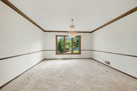 7419 Hyde Park Drive Edina MN 55439