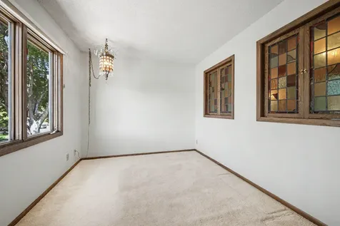 7419 Hyde Park Drive Edina MN 55439
