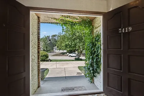 7419 Hyde Park Drive Edina MN 55439
