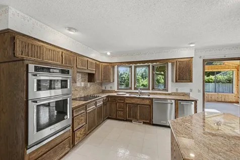 7419 Hyde Park Drive Edina MN 55439