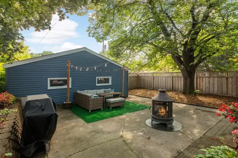 3331 Parkview Boulevard Robbinsdale MN 55422