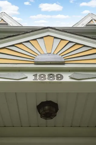 1889 Carroll Avenue Saint Paul MN 55104