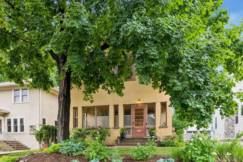 4332 Colfax Avenue S Minneapolis MN 55409