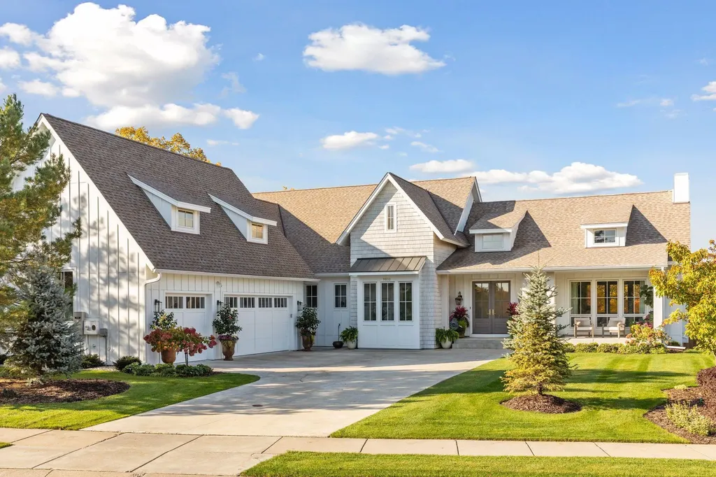9810 Sky Lane Eden Prairie MN 55347