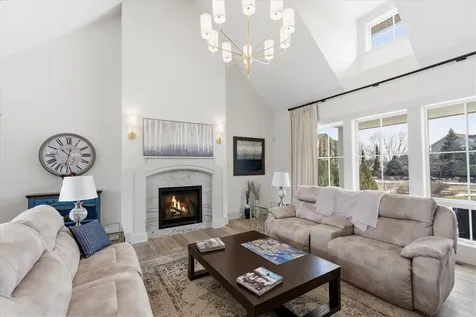 9810 Sky Lane Eden Prairie MN 55347
