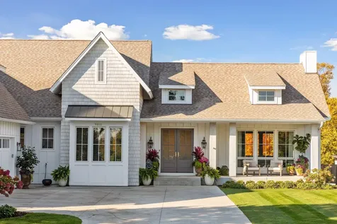 9810 Sky Lane Eden Prairie MN 55347
