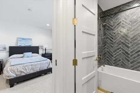 9810 Sky Lane Eden Prairie MN 55347