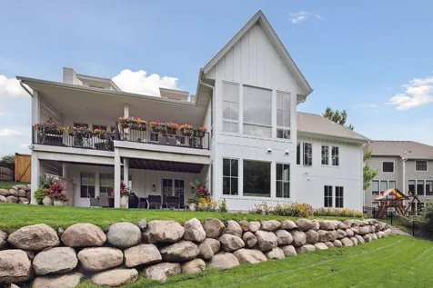 9810 Sky Lane Eden Prairie MN 55347