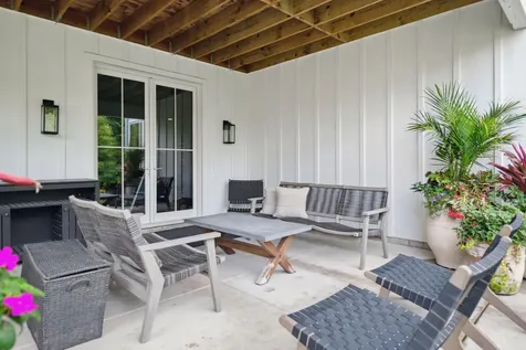 9810 Sky Lane Eden Prairie MN 55347