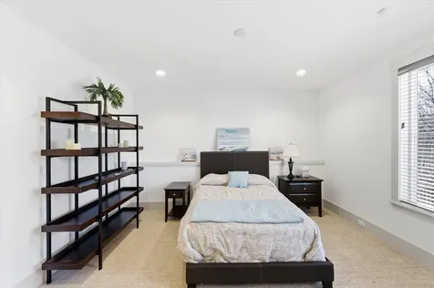 9810 Sky Lane Eden Prairie MN 55347