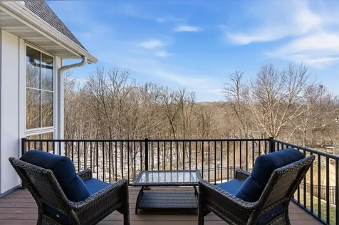 9810 Sky Lane Eden Prairie MN 55347
