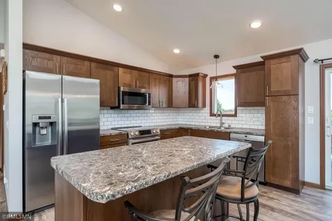 109 Cypress Court Mankato MN 56001